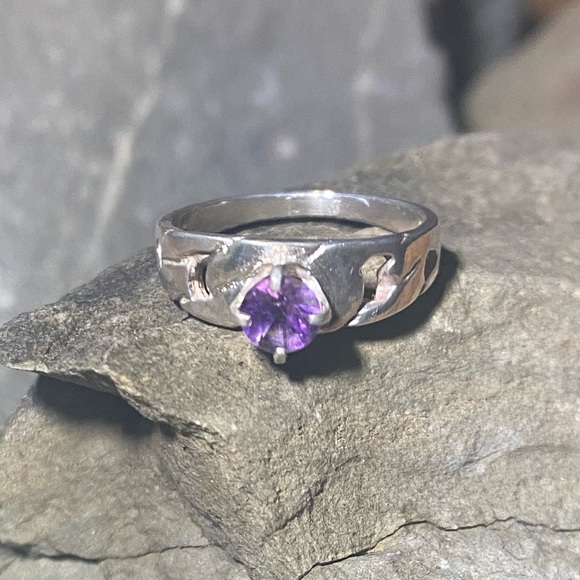 925 Sterling Silver Amethyst Ring - Picture 2 of 5